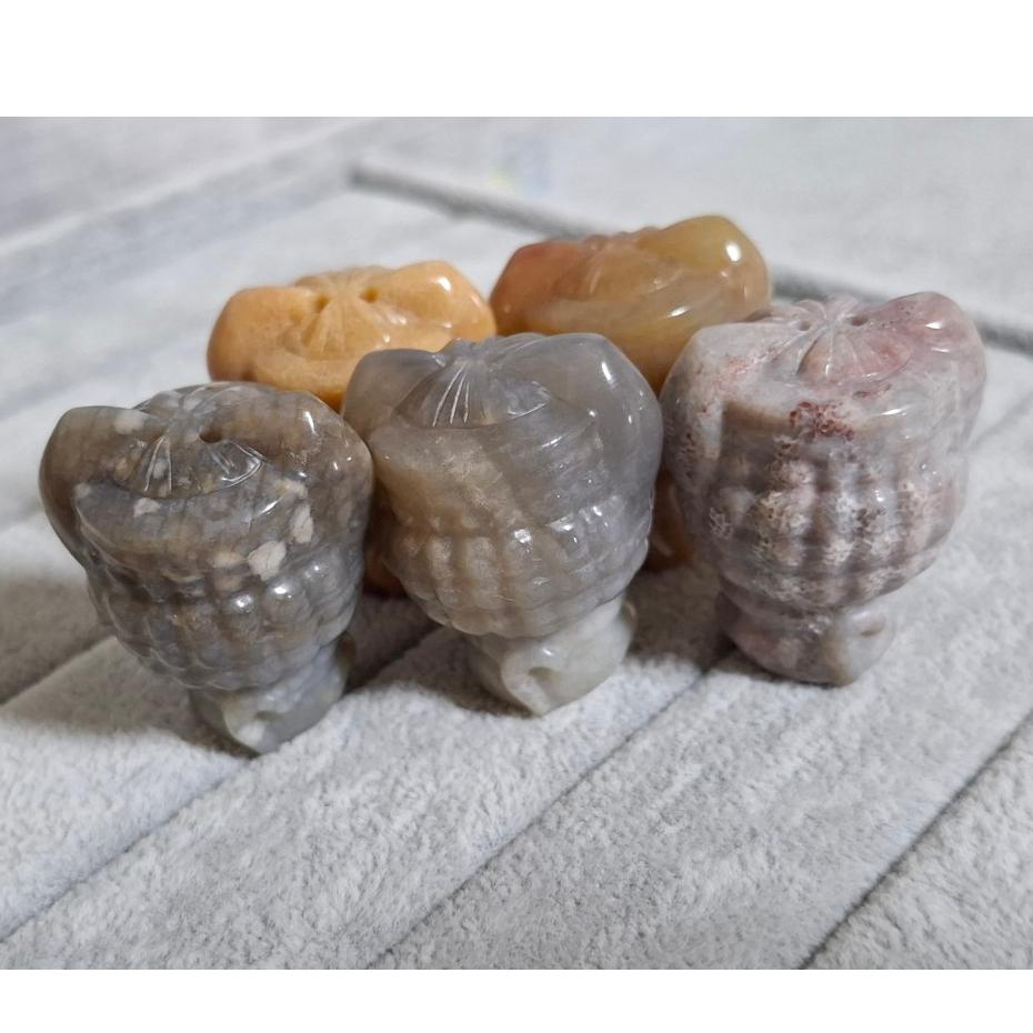 【三寶坊】珊瑚玉 阿奴比斯貓 3公分多 牛鼻孔 通孔件 雕刻件 小擺件 萌寵 手作DIY材料-細節圖2