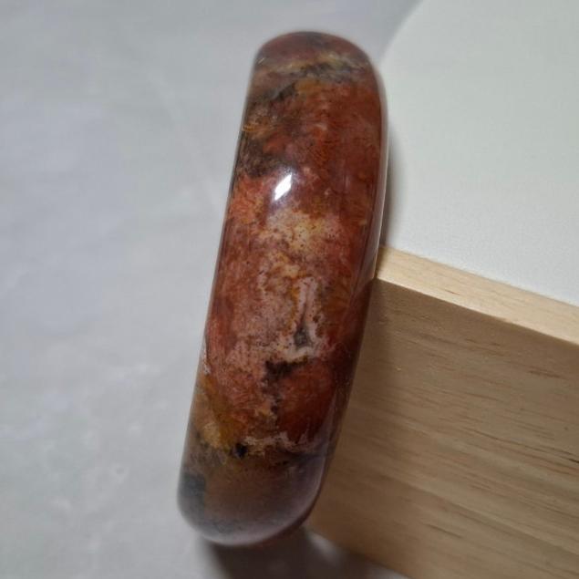 【三寶坊】天然珊瑚玉手鐲 61圈口 大花 黑紅多彩 平安鐲 手鐲大圈口 N427-細節圖4