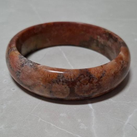 【三寶坊】天然珊瑚玉手鐲 61圈口 大花 黑紅多彩 平安鐲 手鐲大圈口 N427-細節圖5