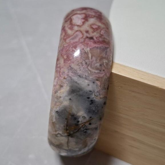 【三寶坊】薔薇手鐲 57圈口 薔薇輝手鐲 玫瑰石 寬鐲 手鐲小圈口 N439-細節圖4