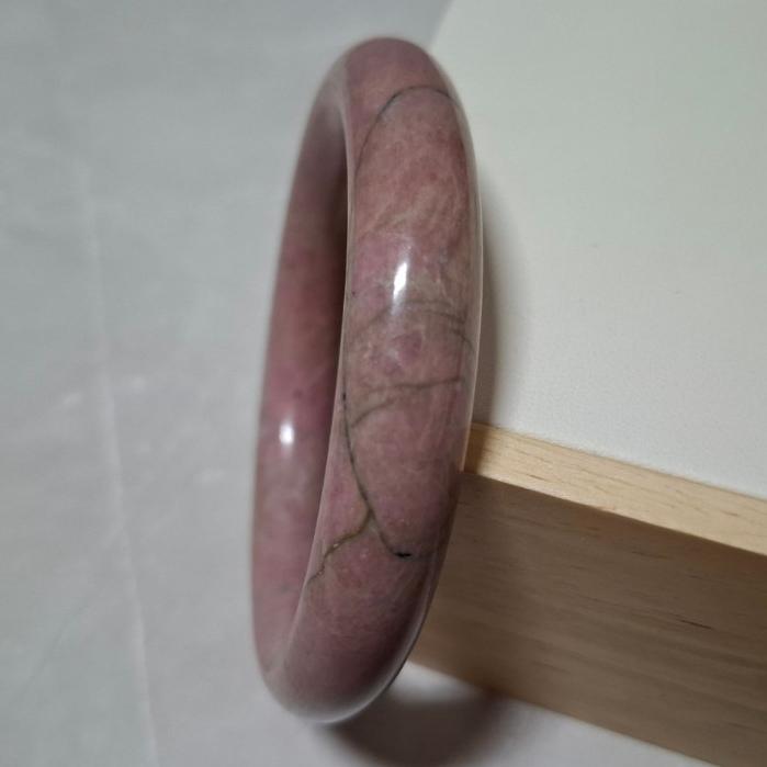 【三寶坊】天然薔薇手鐲 62圈口 薔薇輝手鐲 玫瑰石 胖圓條 手鐲大圈口 N456-細節圖2