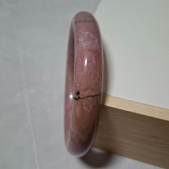 【三寶坊】天然薔薇手鐲 62圈口 薔薇輝手鐲 玫瑰石 胖圓條 手鐲大圈口 N456-細節圖4