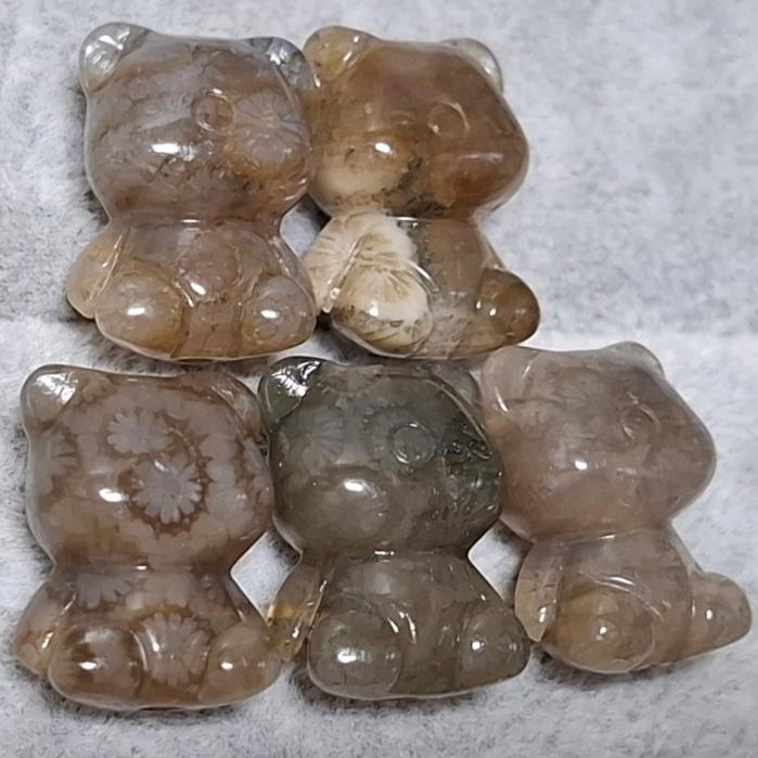 【三寶坊】珊瑚玉 小熊 萌寵 黑冰 茶冰 精品料 通孔小件 雕刻件 手作DIY材料 水晶 串珠 配件 吊墜-細節圖3