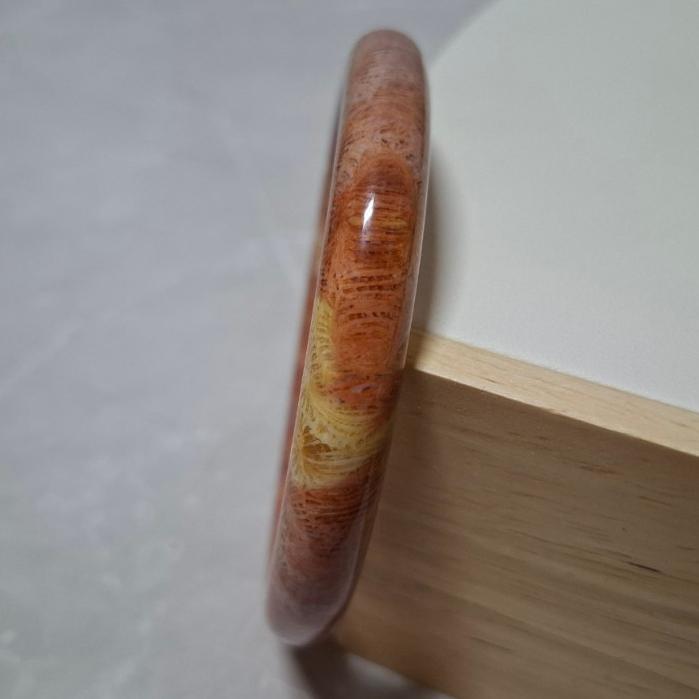 【三寶坊】天然珊瑚玉手鐲 63圈口 海棠花 羽毛藻 圓條 手鐲大圈口 N426-細節圖3