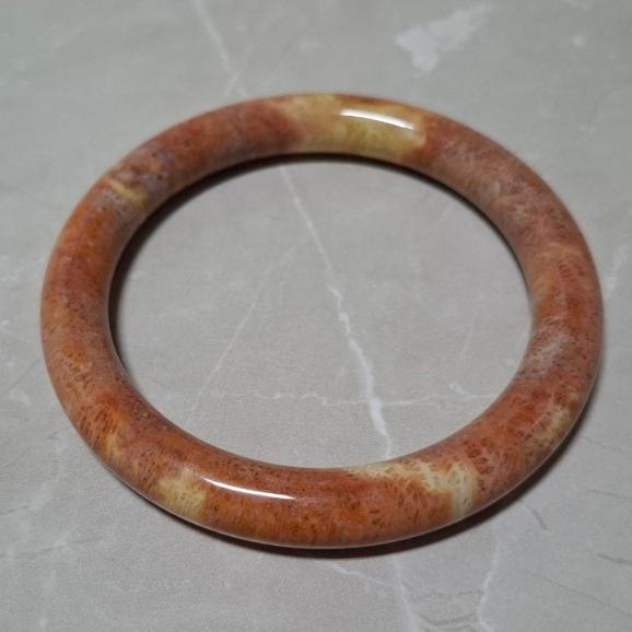 【三寶坊】天然珊瑚玉手鐲 63圈口 海棠花 羽毛藻 圓條 手鐲大圈口 N426-細節圖7