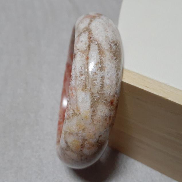 【三寶坊】天然珊瑚玉手鐲 55圈口 沙沙料 多彩 平安鐲 手鐲小圈口 N255-細節圖2