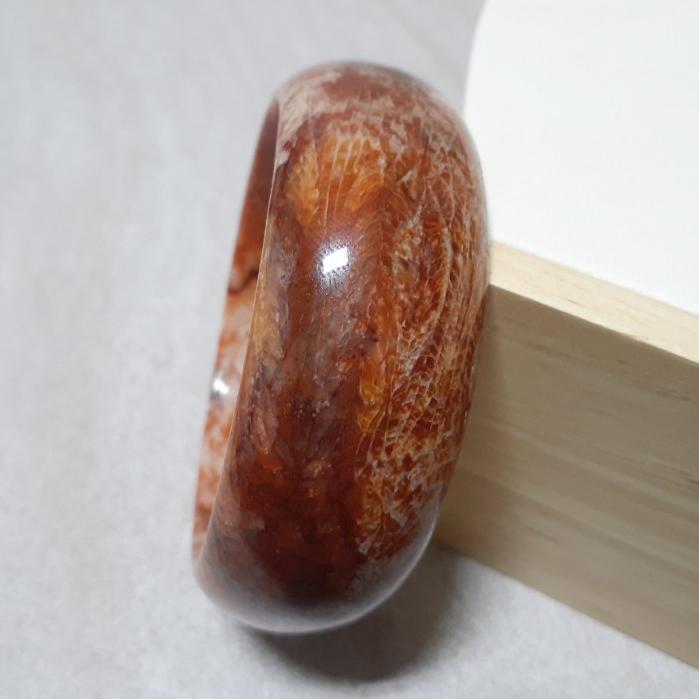 【三寶坊】天然珊瑚玉手鐲 56圈口 網花 蜘蛛網 紅色 寬鐲 手鐲小圈口 N220-細節圖2