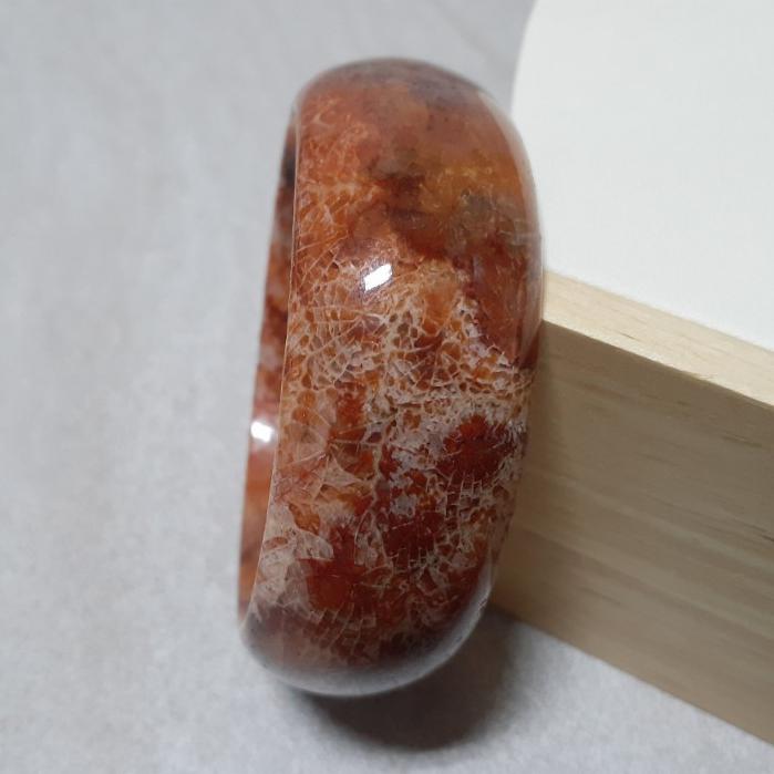 【三寶坊】天然珊瑚玉手鐲 56圈口 網花 蜘蛛網 紅色 寬鐲 手鐲小圈口 N220-細節圖4