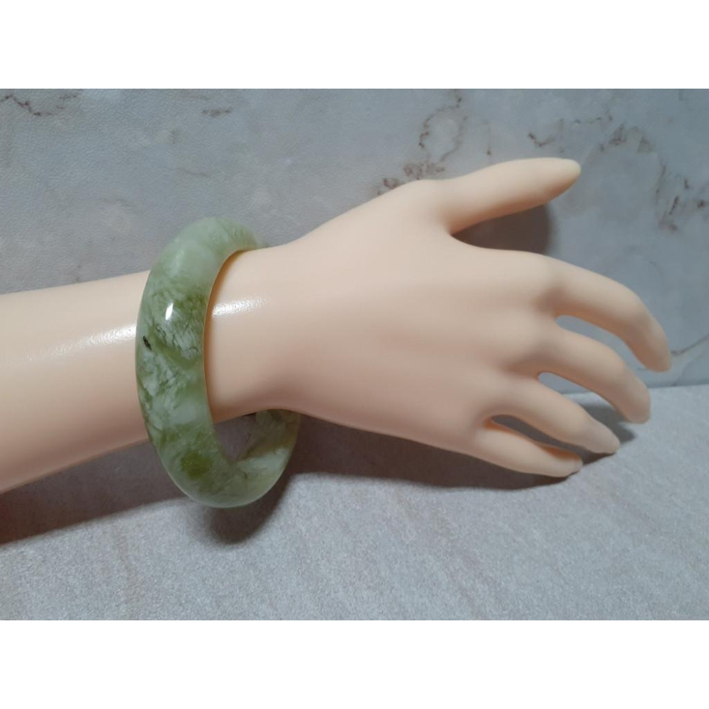 【三寶坊】天然岫玉手鐲 54圈口 青提奶蓋 平安鐲 小圈口手鐲 N235 甲翠 青堤奶蓋-細節圖7