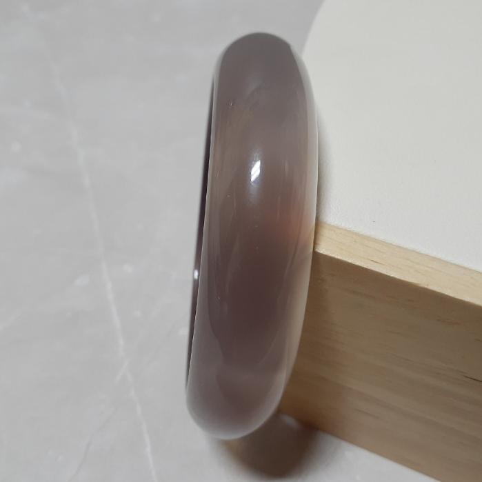 【三寶坊】天然紫玉髓手鐲 61圈口 煙紫玉髓 平安鐲 手鐲大圈口 N402 巴西紫玉髓-細節圖4