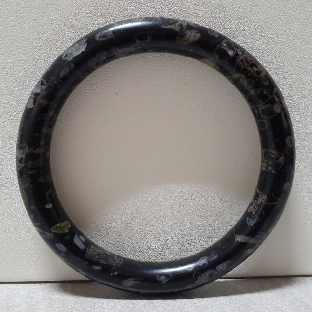 【三寶坊】天然梅花玉手鐲 61圈口 圓條 手鐲大圈口 N275 長壽石-細節圖2