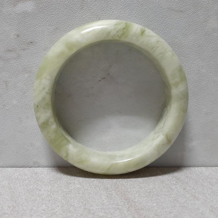 【三寶坊】天然岫玉手鐲 54圈口 青提奶蓋 平安鐲 小圈口手鐲 N233 甲翠 青堤奶蓋-細節圖5