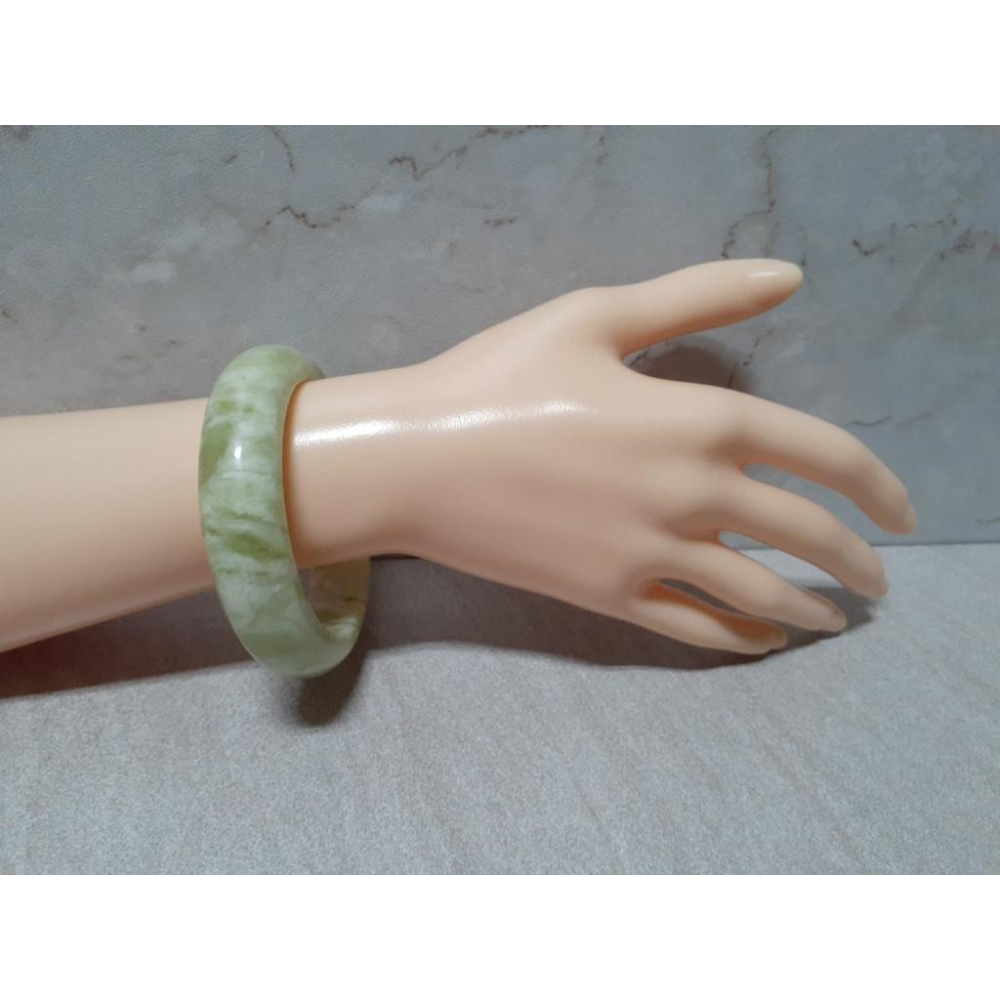 【三寶坊】天然岫玉手鐲 54圈口 青提奶蓋 平安鐲 小圈口手鐲 N233 甲翠 青堤奶蓋-細節圖8