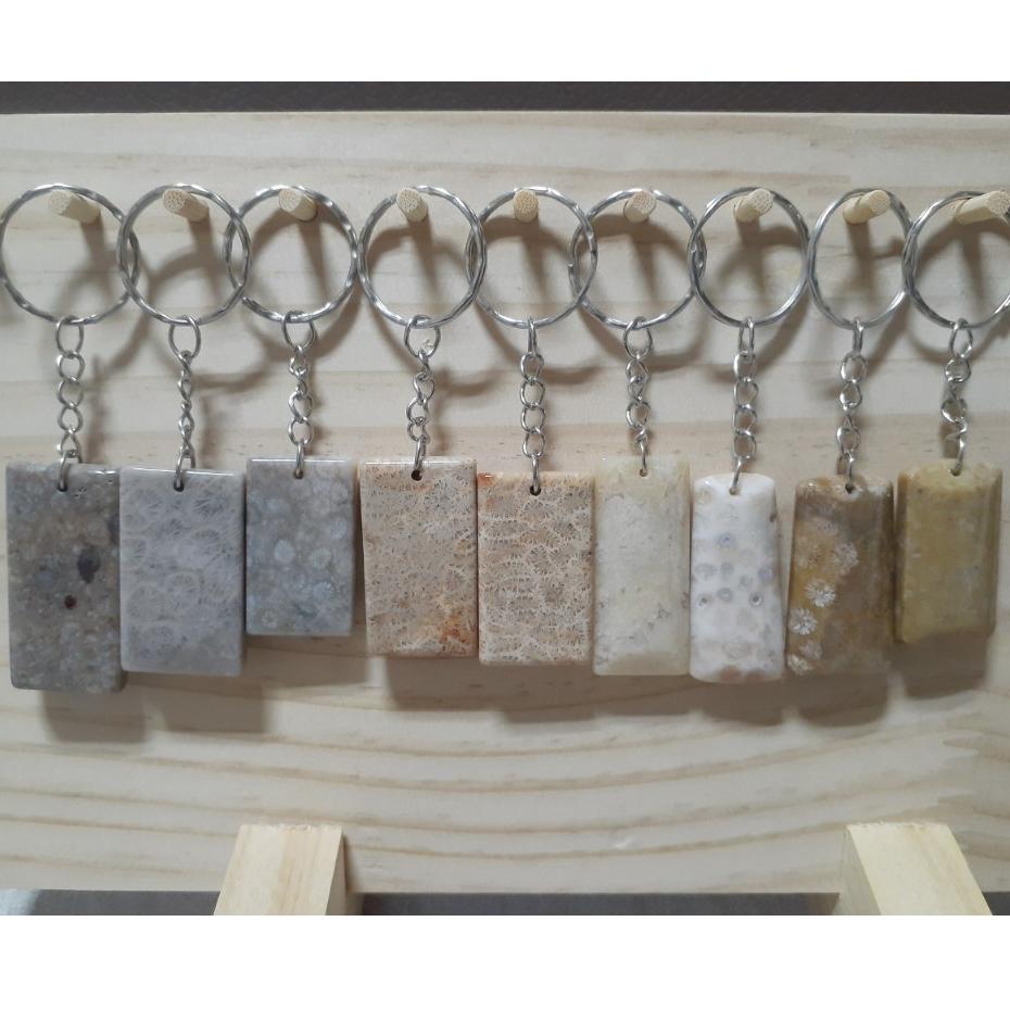 【三寶坊】天然珊瑚玉無事牌 鑰匙圈 無事牌 菊花石 珊瑚玉吊墜 K1-K9-細節圖2