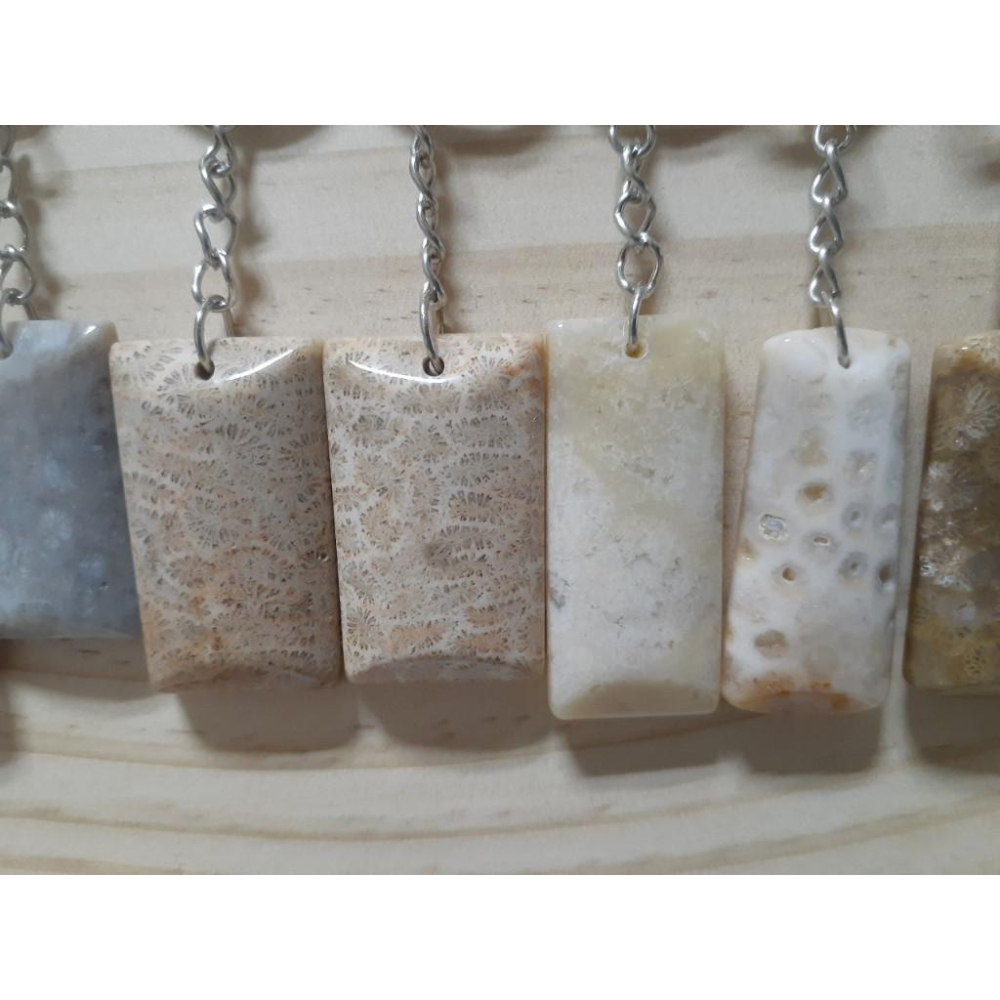 【三寶坊】天然珊瑚玉無事牌 鑰匙圈 無事牌 菊花石 珊瑚玉吊墜 K1-K9-細節圖5