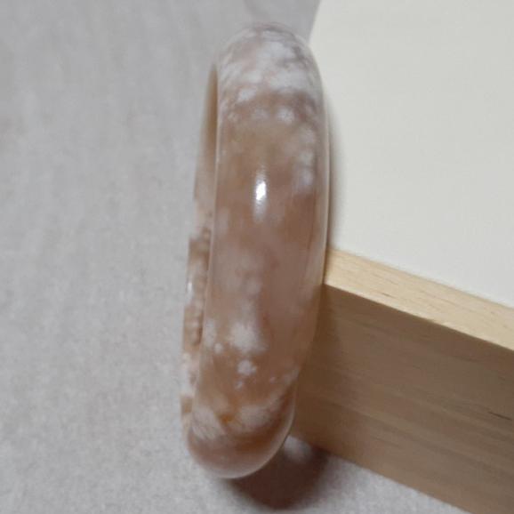 【三寶坊】天然櫻花瑪瑙手鐲 62圈口 爆米花 焦糖色 平安鐲 瑪瑙手鐲大圈口 N264 星空意境-細節圖2