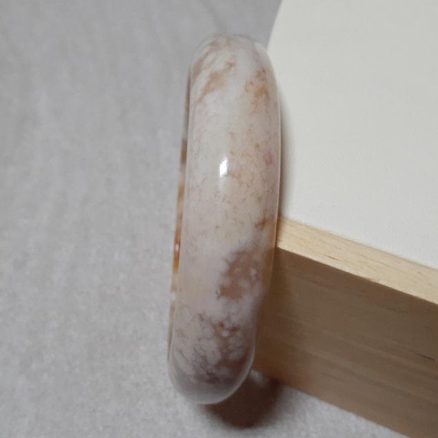 【三寶坊】天然櫻花瑪瑙手鐲 62圈口 爆米花 焦糖色 平安鐲 瑪瑙手鐲大圈口 N264 星空意境-細節圖4