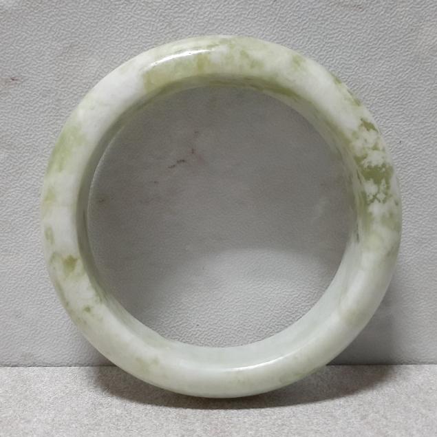 【三寶坊】天然岫玉手鐲 54圈口 青提奶蓋 平安鐲 小圈口手鐲 N234 甲翠 青堤奶蓋-細節圖6