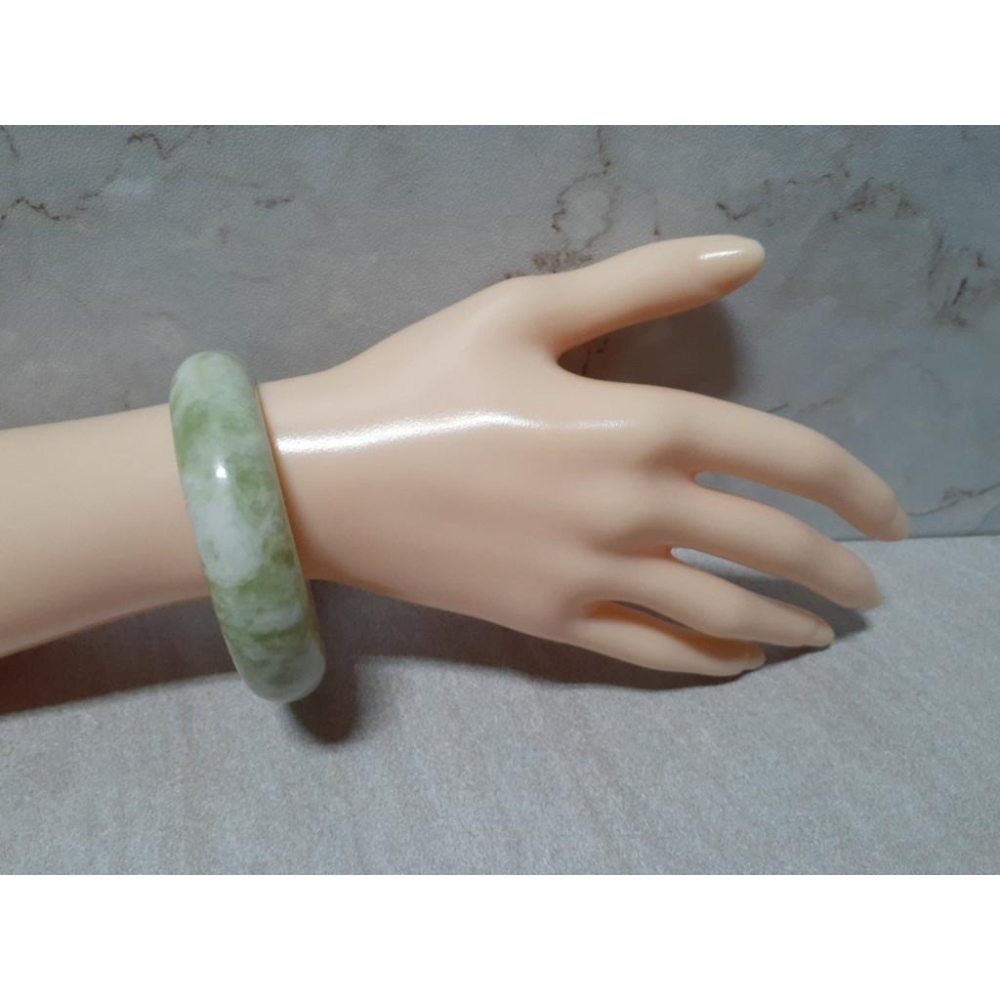 【三寶坊】天然岫玉手鐲 54圈口 青提奶蓋 平安鐲 小圈口手鐲 N234 甲翠 青堤奶蓋-細節圖8