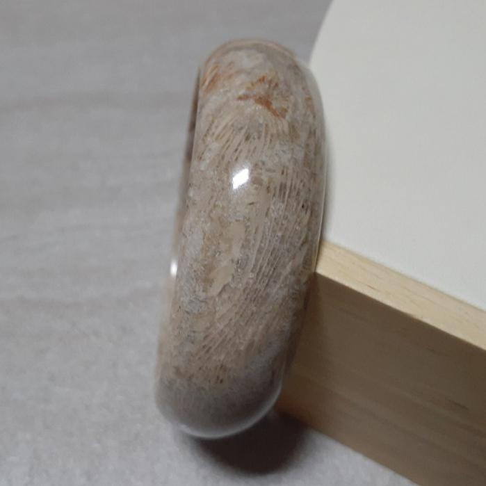 【三寶坊】天然珊瑚玉手鐲 60圈口 皮花 大花 灰藍 小寬鐲 手鐲大圈口 N131-細節圖4