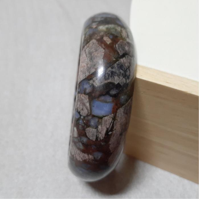 【三寶坊】天然成為之石手鐲 56圈口 長石/澳寶/藍銅礦/雲母共生 平安鐲 手鐲大圈口 N265 長石手鐲-細節圖4