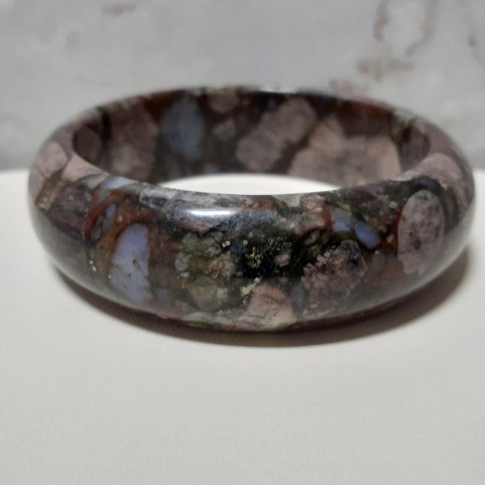 【三寶坊】天然成為之石手鐲 56圈口 長石/澳寶/藍銅礦/雲母共生 平安鐲 手鐲大圈口 N265 長石手鐲-細節圖5