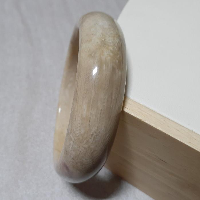 【三寶坊】天然珊瑚玉手鐲 61圈口 鳳尾 淺黃 平安鐲 手鐲大圈口 N149-細節圖2