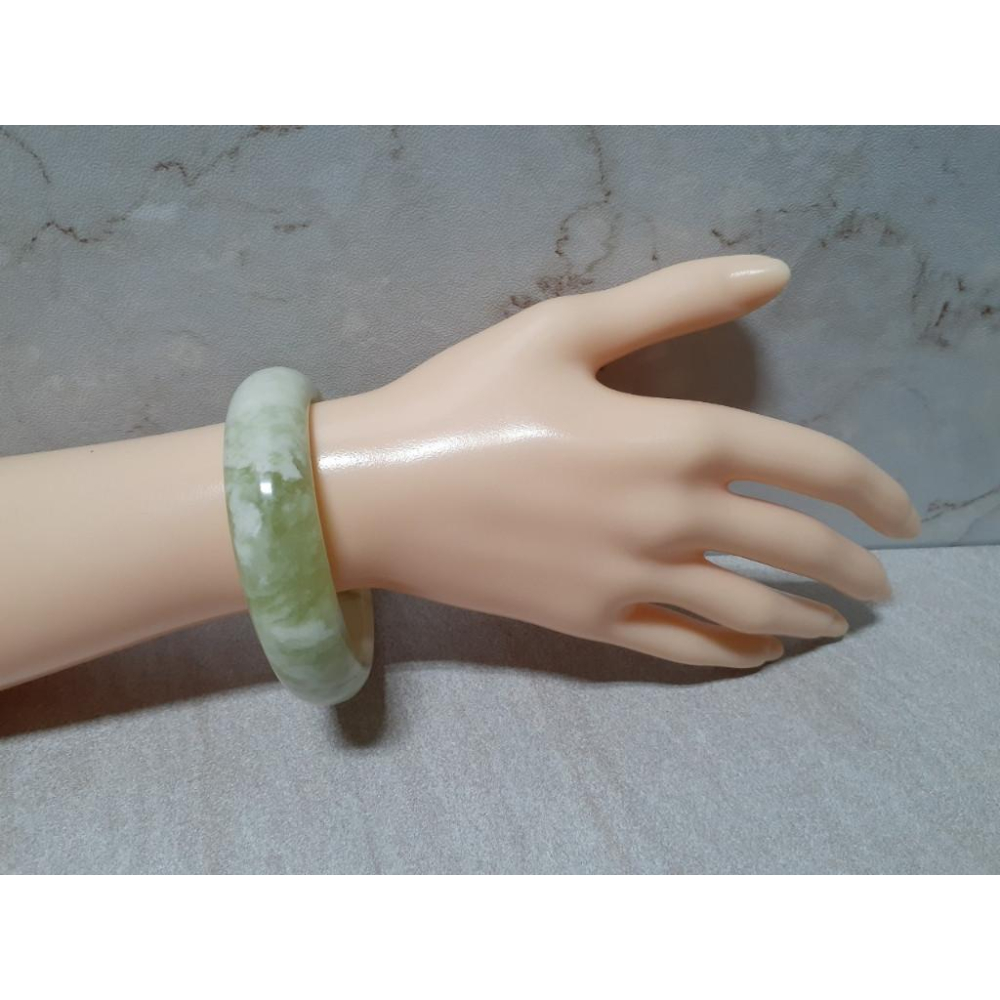 【三寶坊】天然岫玉手鐲 54圈口 青提奶蓋 平安鐲 小圈口手鐲 N231 甲翠 青堤奶蓋-細節圖7