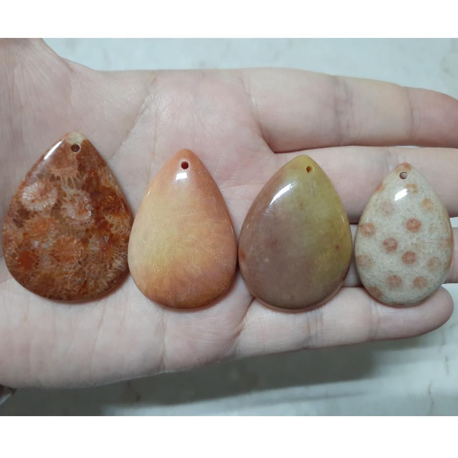 【三寶坊】天然珊瑚玉 吊墜 水滴型 引人注目系 人魚的眼淚 無事牌 菊花石 珊瑚玉吊墜 W20-W23-細節圖3