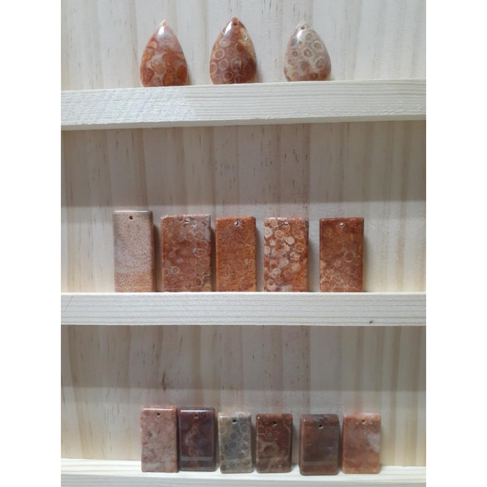 【三寶坊】天然珊瑚玉 吊墜 福利區1 水滴型 無事牌 菊花石 珊瑚玉吊墜 O32-O45-細節圖2