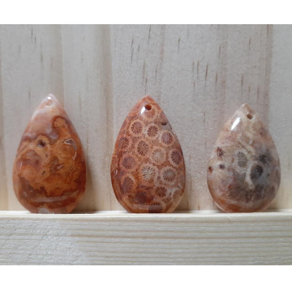 【三寶坊】天然珊瑚玉 吊墜 福利區1 水滴型 無事牌 菊花石 珊瑚玉吊墜 O32-O45-細節圖4