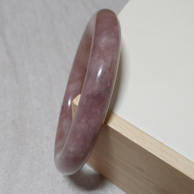 【三寶坊】天然金絲玉手鐲 62圈口 粉紫 微胖圓鐲 手鐲大圈口 N182-細節圖2