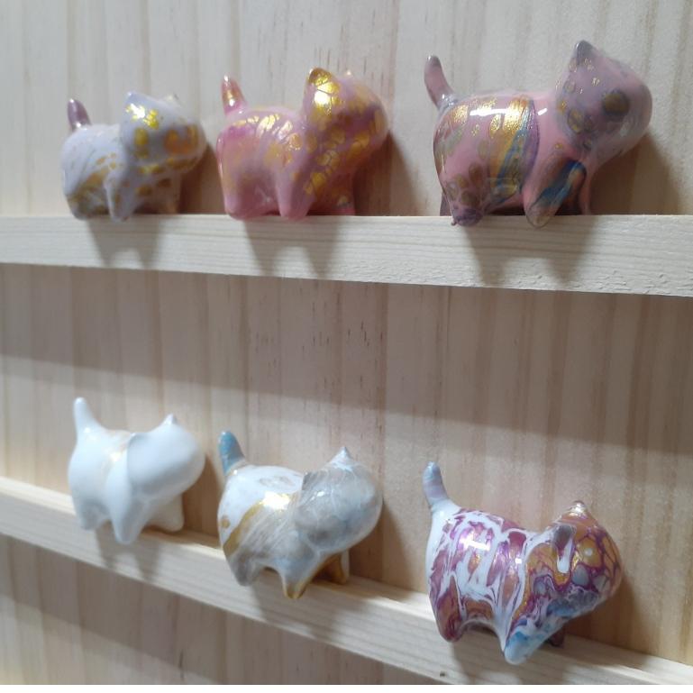 【三寶坊】大漆貓 白粉系 發財貓 無臉貓擺件 貓咪擺件 貓咪木頭雕刻 大漆工藝 貓咪公仔 招財貓 C1-C6-細節圖6