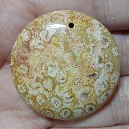 【三寶坊】天然珊瑚玉 無事牌 水晶共生 菊花石 珊瑚玉吊墜 O17-細節圖4