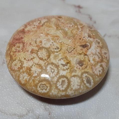 【三寶坊】天然珊瑚玉 無事牌 水晶共生 菊花石 珊瑚玉吊墜 O17-細節圖7