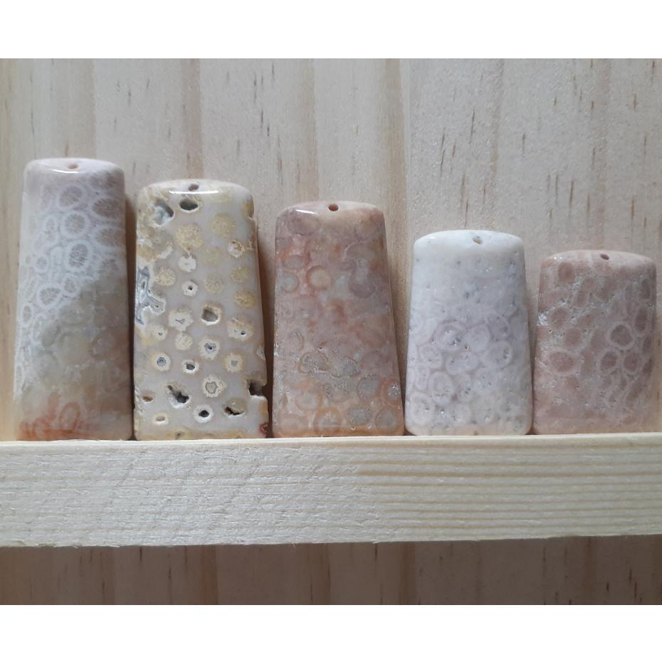 【三寶坊】天然珊瑚玉 吊墜 福利區3 無事牌 菊花石 珊瑚玉吊墜 O64-O78-細節圖3