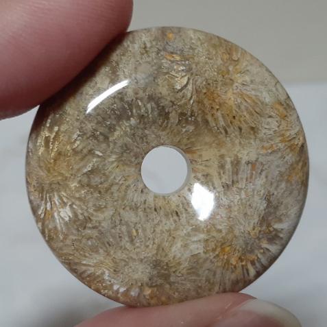 【三寶坊】天然珊瑚玉 平安扣 大花系 菊花石 珊瑚玉吊墜 P6-P8-細節圖7