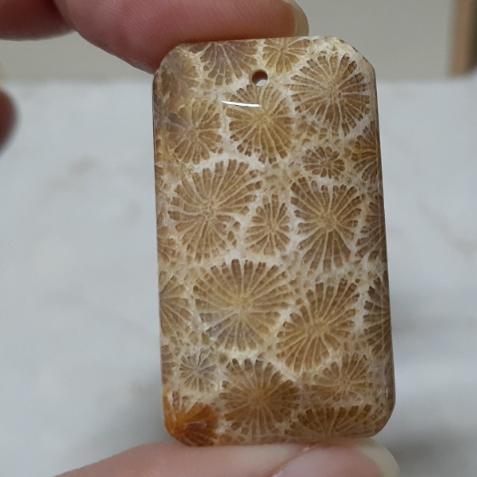 【三寶坊】天然珊瑚玉 無事牌 滿花系 菊花石 珊瑚玉吊墜 O15-O16-細節圖8