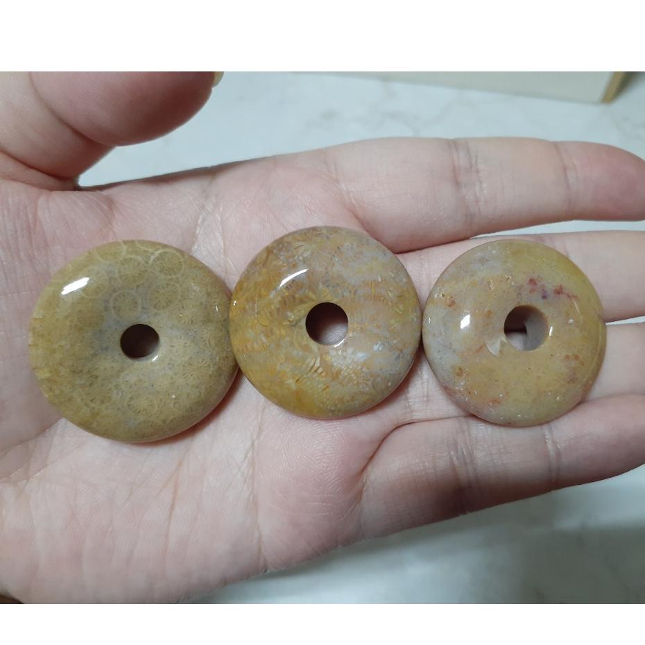 【三寶坊】天然珊瑚玉 平安扣 意境系 菊花石 珊瑚玉吊墜 P9-P11-細節圖4