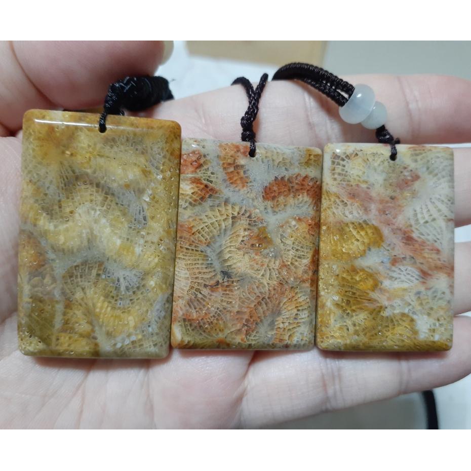 【三寶坊】天然珊瑚玉 無事牌 多彩鳳尾 菊花石 珊瑚玉吊墜 珊瑚玉項鍊 O23-O25-細節圖3