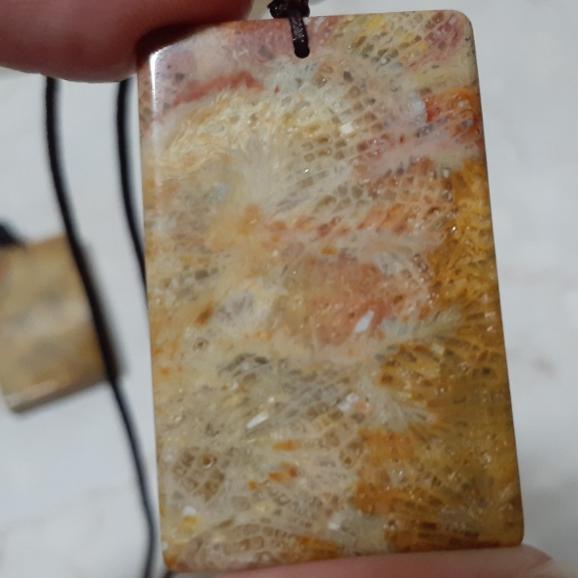 【三寶坊】天然珊瑚玉 無事牌 多彩鳳尾 菊花石 珊瑚玉吊墜 珊瑚玉項鍊 O23-O25-細節圖5