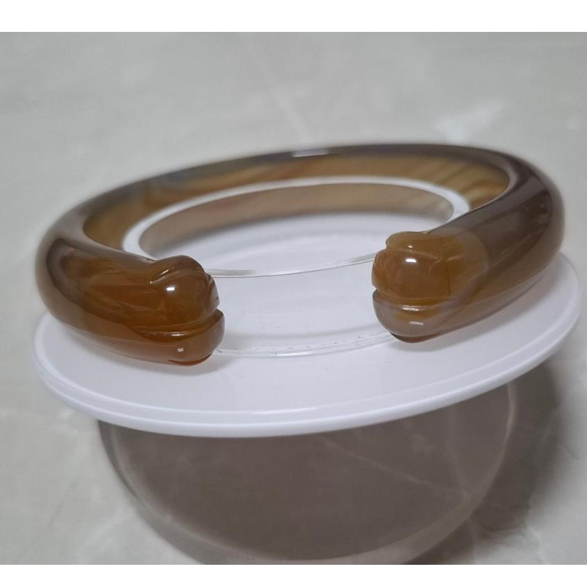 【三寶坊】天然黃瑪瑙手鐲 62圈口 茶色 貓爪雕刻鐲 平安鐲 手鐲大圈口 N477-細節圖5
