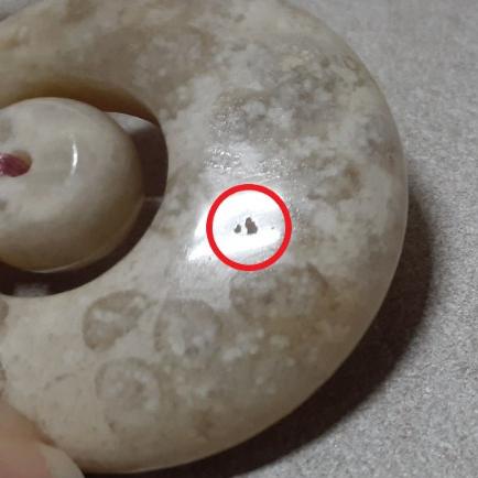 【三寶坊】天然珊瑚玉平安扣 珊瑚玉子母扣 鳳尾 晶洞奶酪 珊瑚玉手把件 珊瑚玉車掛件 菊花石-細節圖8