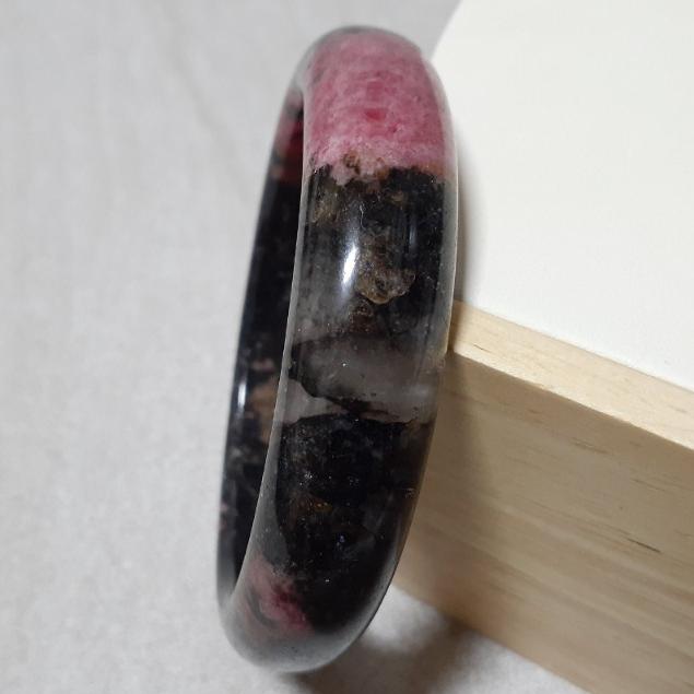 【三寶坊】天然櫻花雨手鐲 61圈口 有瑕 黑櫻花 薔薇輝手鐲 平安鐲 手鐲大圈口 N361-細節圖2