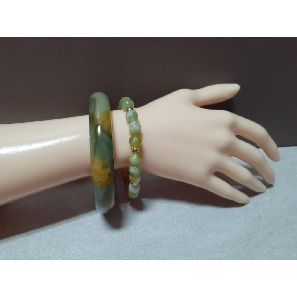 【三寶坊】天然岫玉手鐲 花玉 森綠半壁黃 61圈口 圓條 手鐲大圈口 N107-細節圖8