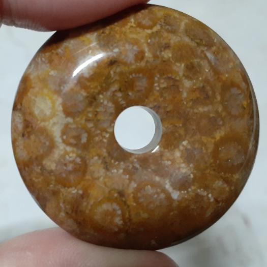 【三寶坊】天然珊瑚玉 平安扣 咖色系 菊花石 珊瑚玉吊墜 P1-P5-細節圖6