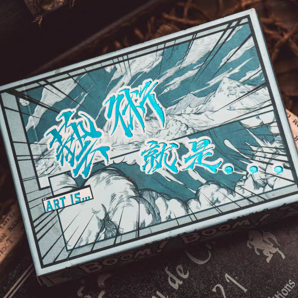 【千葉撲克】現貨 藝術就是Boom 漫畫 撲克牌 kingstar 藍色 粉色 藝術就是爆炸 練習牌 花切 收藏牌 魔術-規格圖11