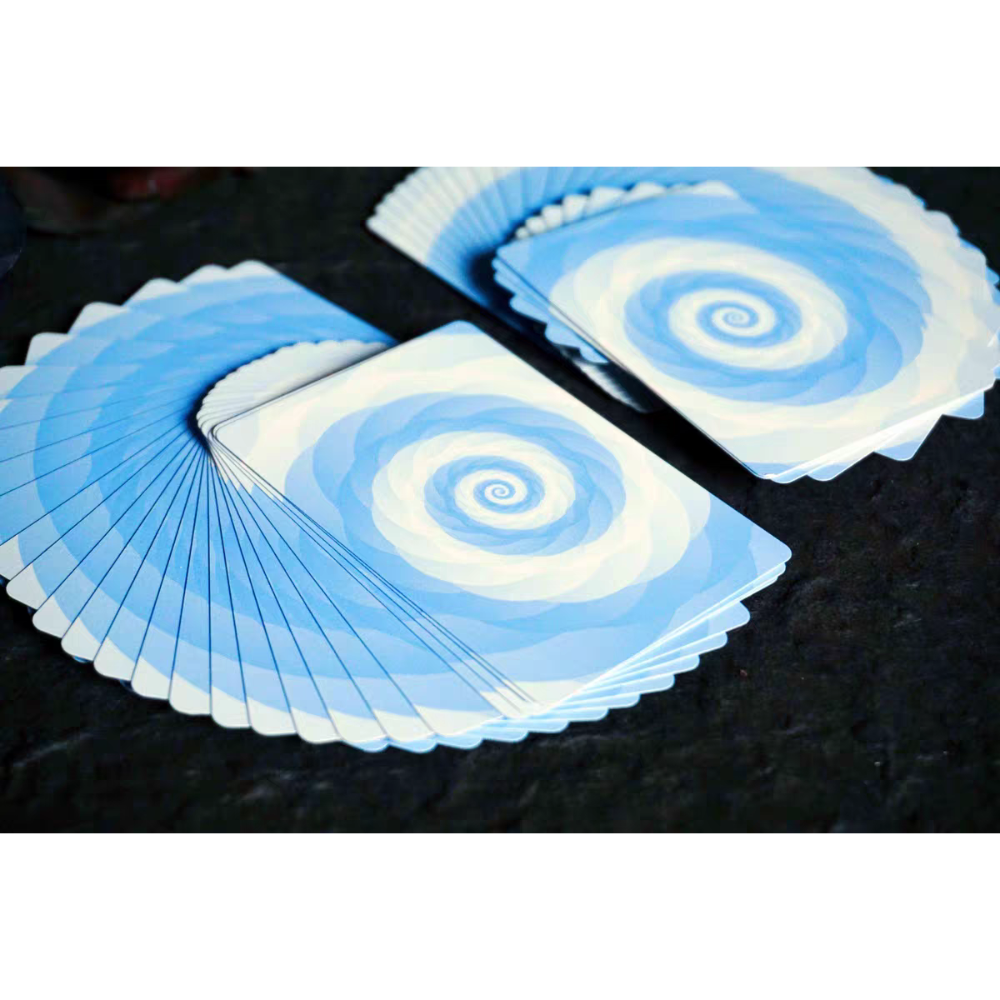 【千葉撲克】現貨 愛與夢境藍色款 撲克牌 布紋 無點數 魔術 收藏牌 花切專用牌 禮物 練習牌 紙牌 渡邊燙金-細節圖7