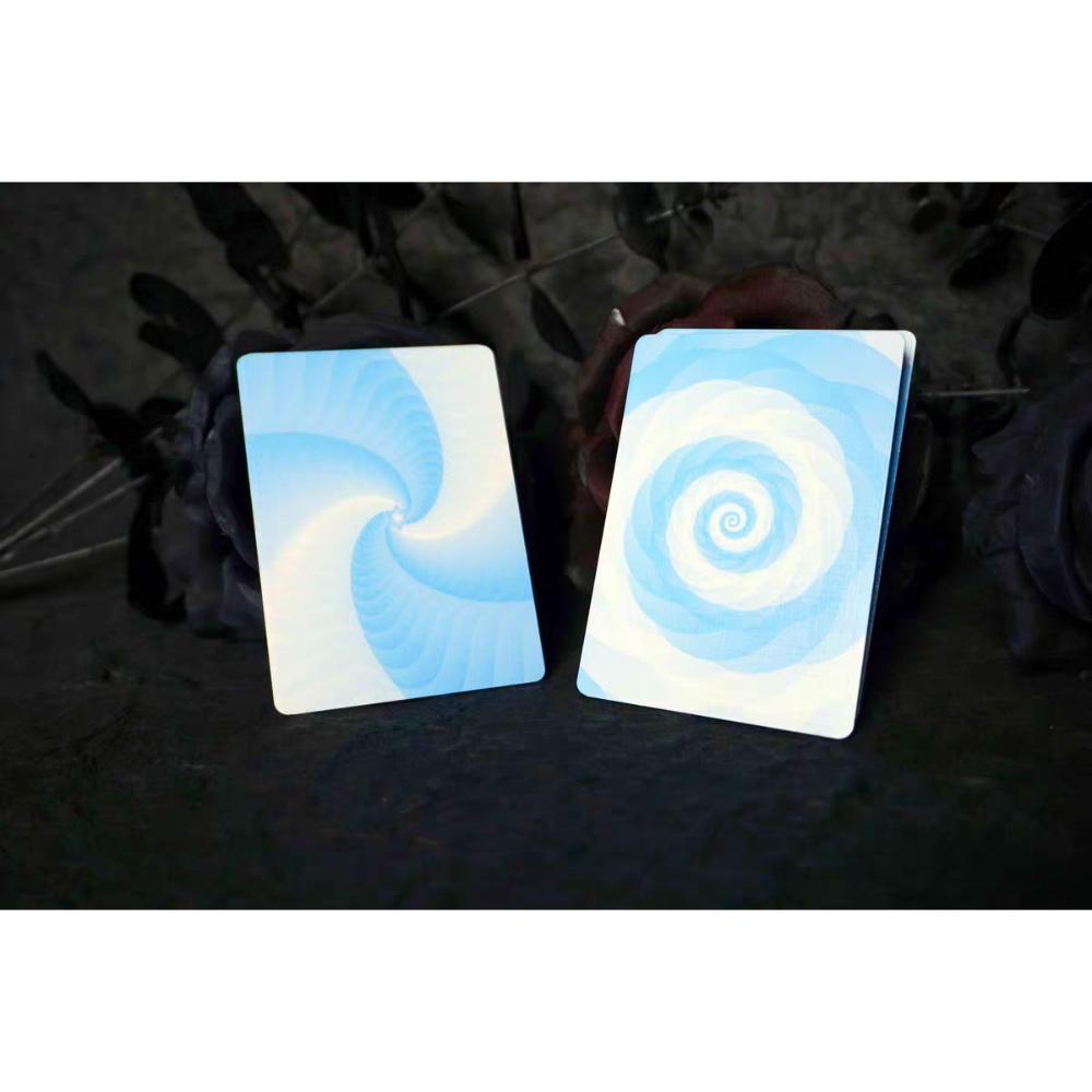 【千葉撲克】現貨 愛與夢境藍色款 撲克牌 布紋 無點數 魔術 收藏牌 花切專用牌 禮物 練習牌 紙牌 渡邊燙金-細節圖9