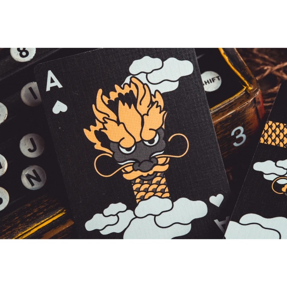【千葉撲克】現貨 龍神 Dragon 金屬油墨工藝 花切 撲克牌 蒼雲藍龍 閃電黑龍 龍牌魔術收藏 花切專用牌 禮物紙牌-細節圖9